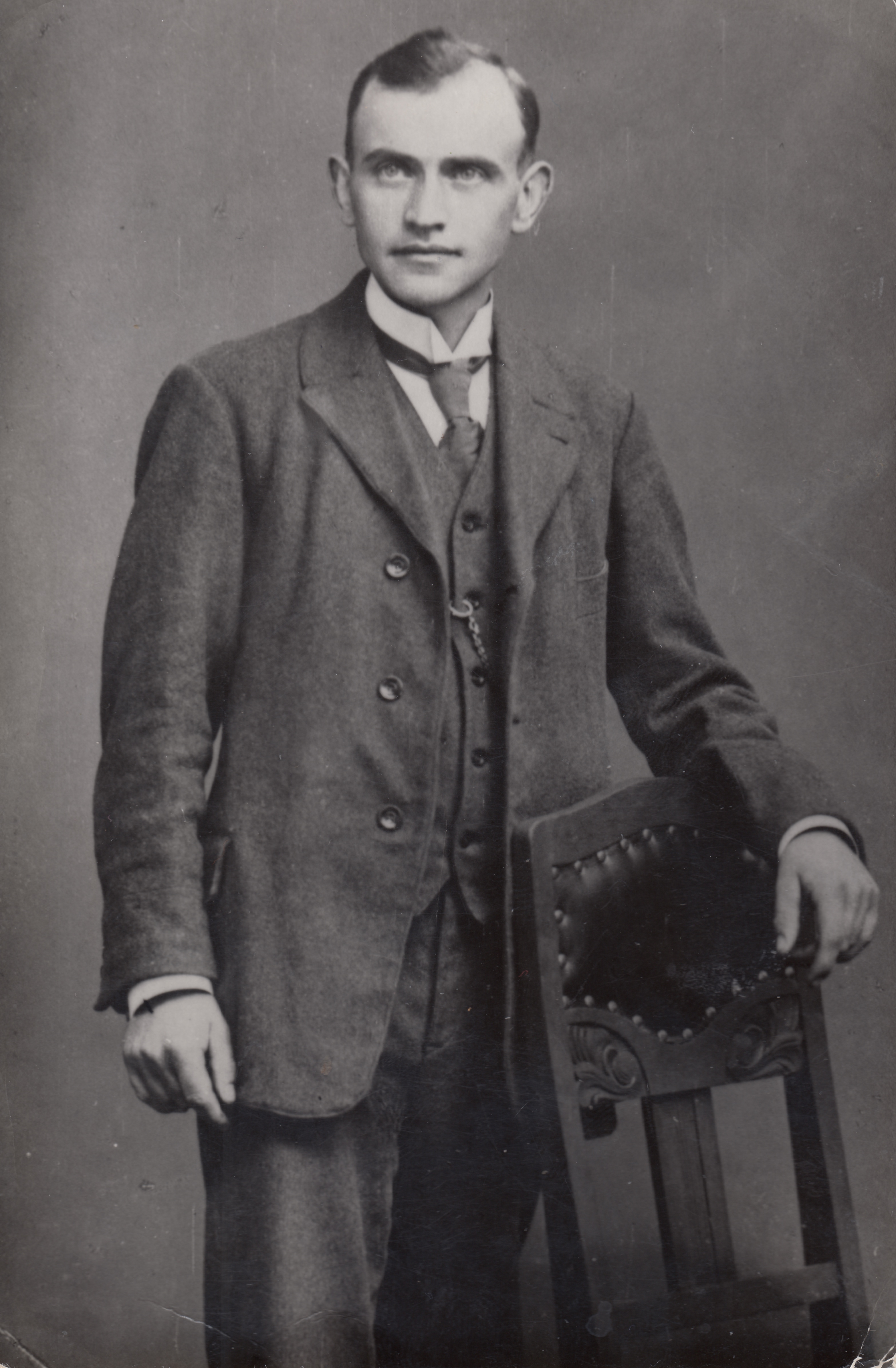 rok 1927 - przed wstąpieniem do Zgromadzenia