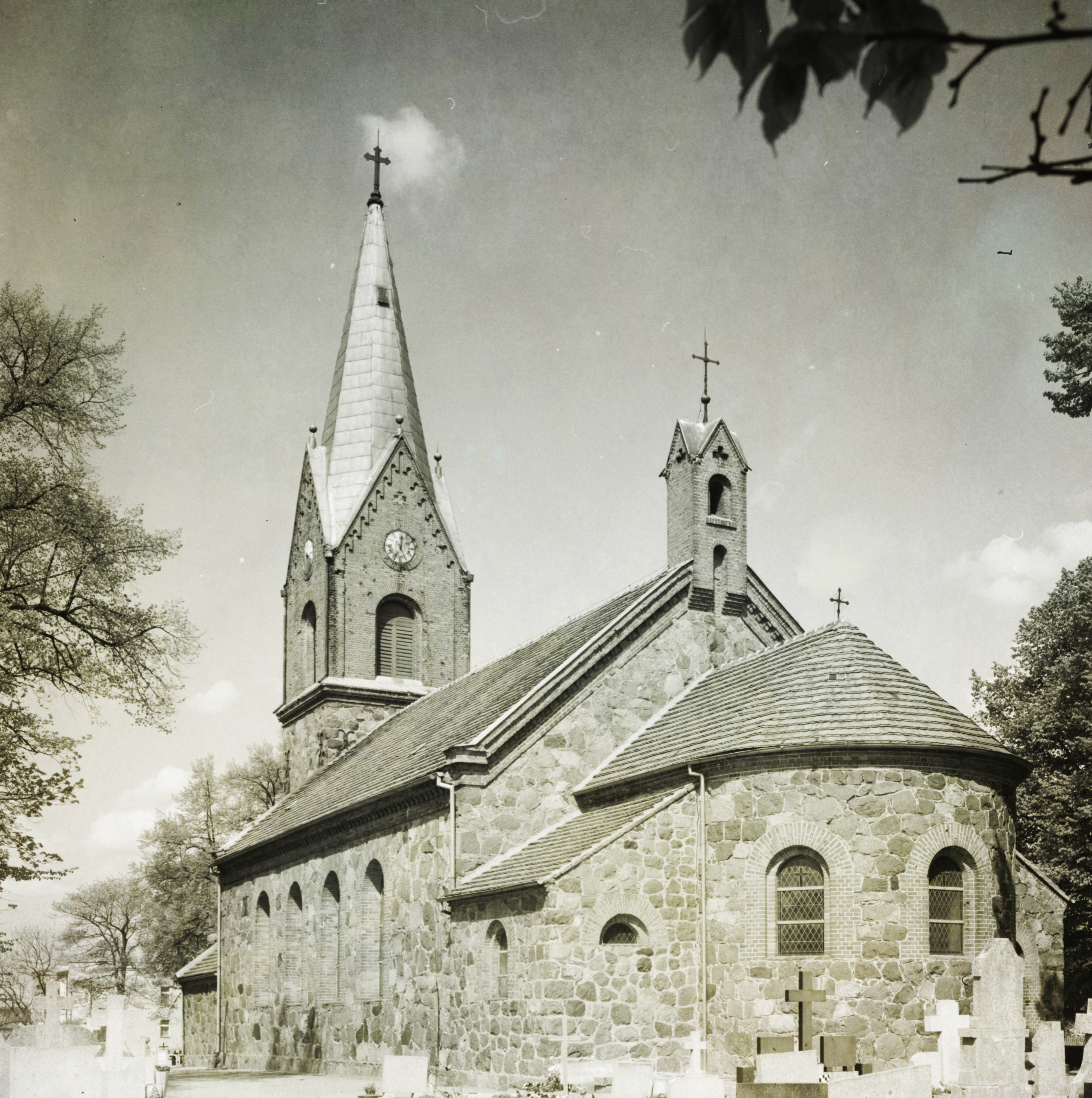 kości&oacute;ł pw. św. Mikołaja w Lubiewie